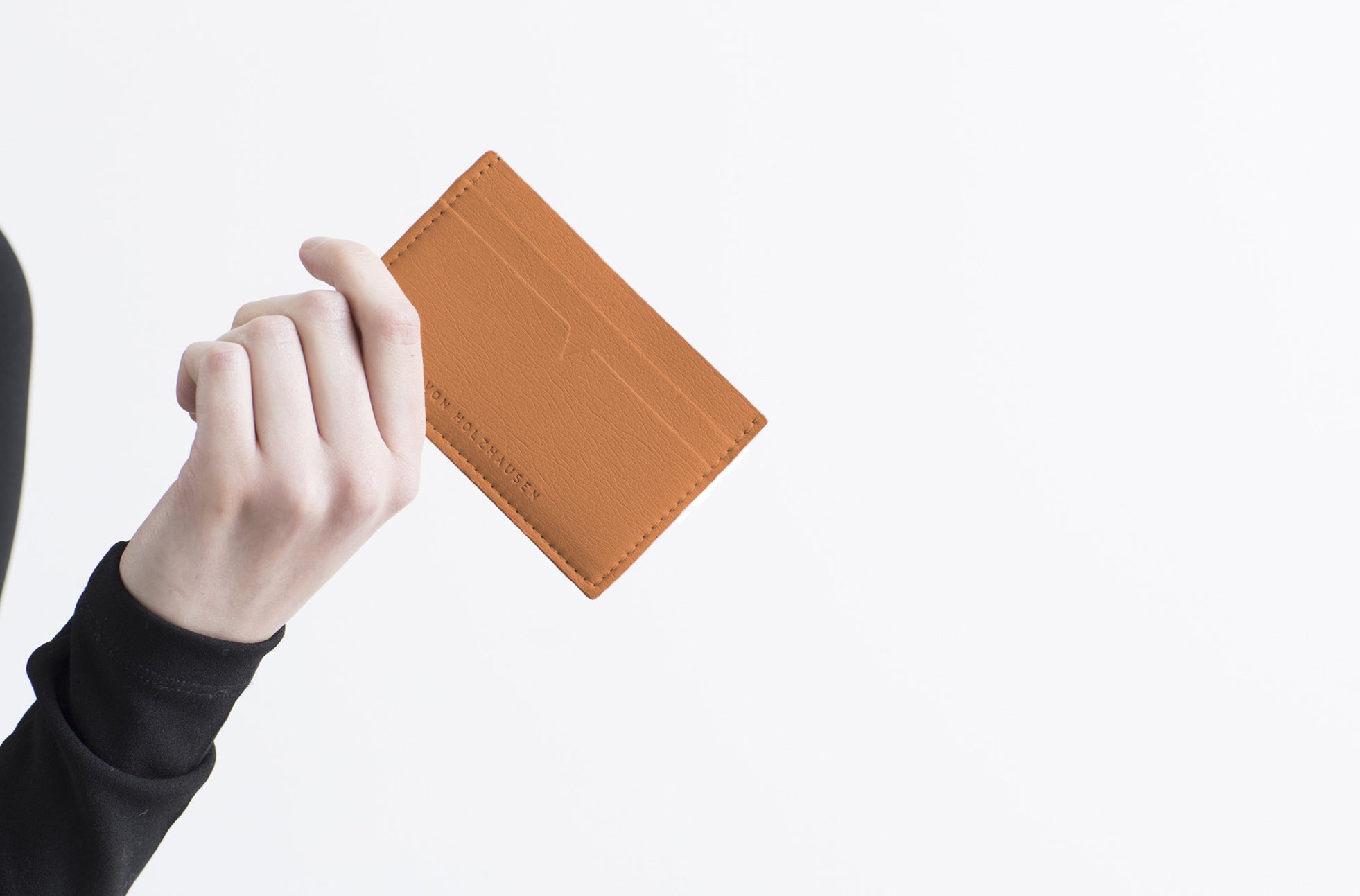 The Credit Card Holder in Technik in Caramel image 