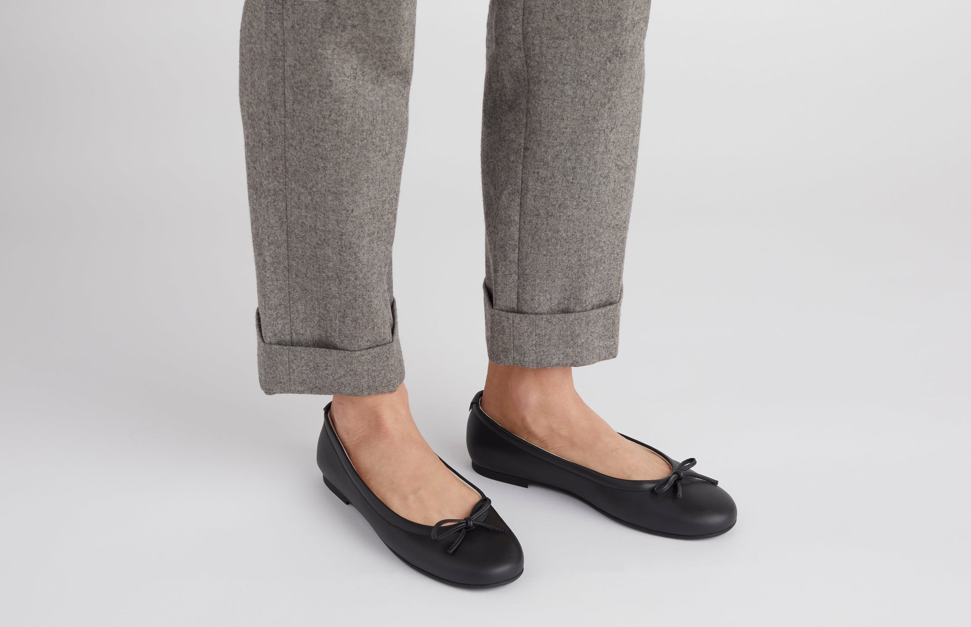 The Ballet Flat - Sample Sale in Banbū in Black image 6