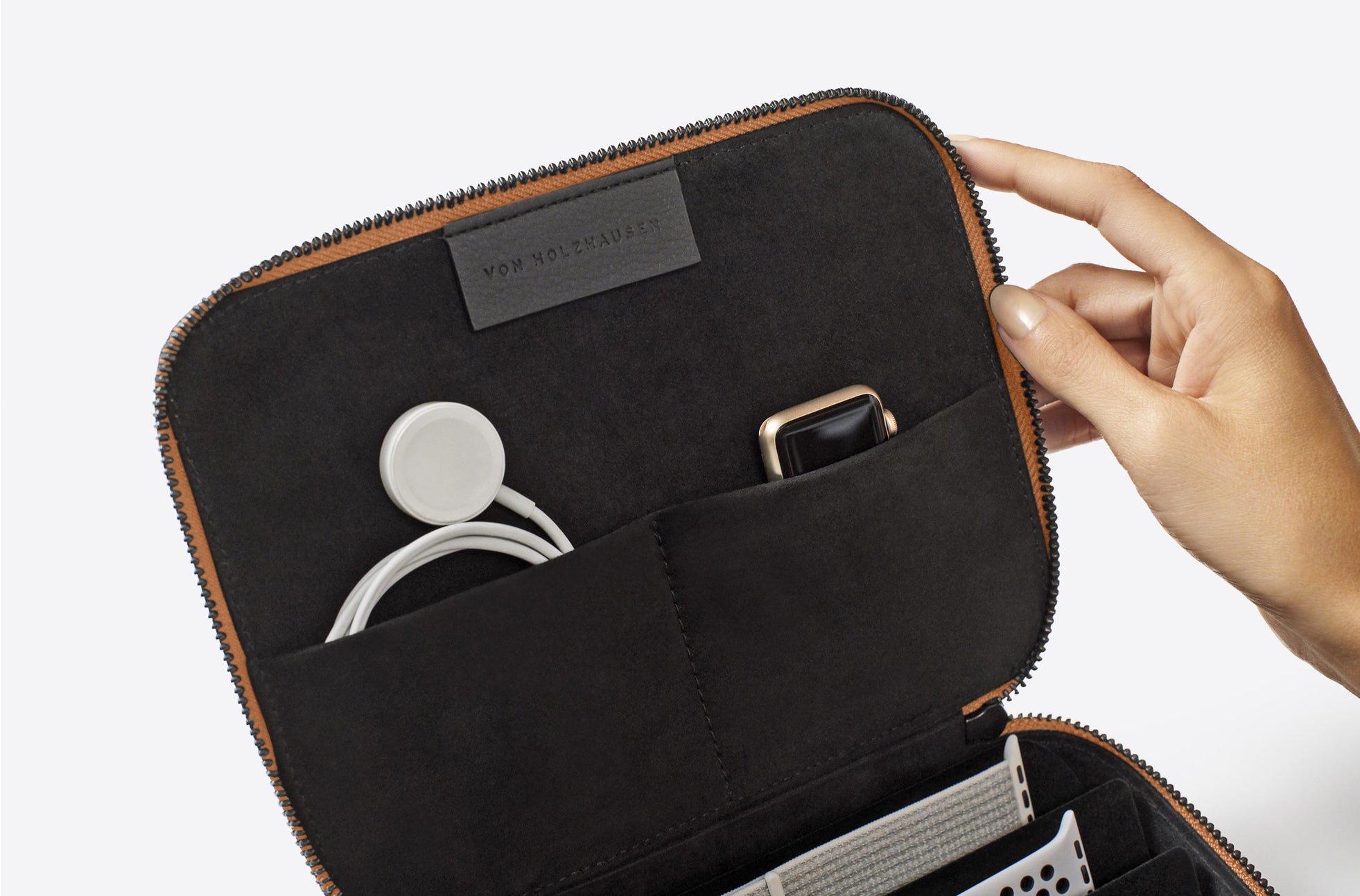 The Watchband Portfolio - Sample Sale in Technik in Caramel image 8