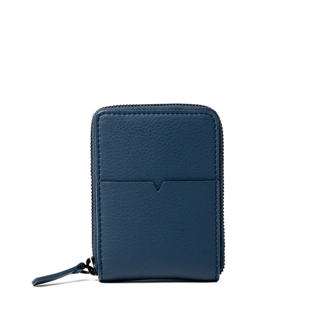 The Zip-Around Wallet - Technik in Denim