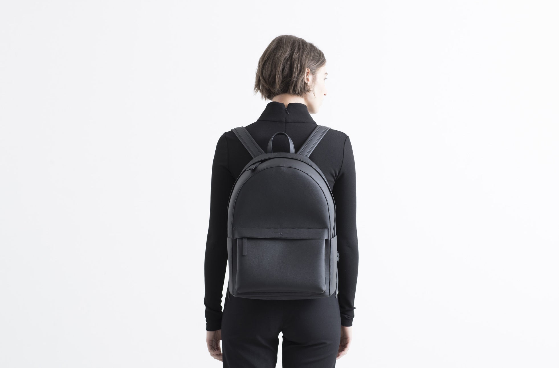The Classic Backpack in Technik in Black image 6