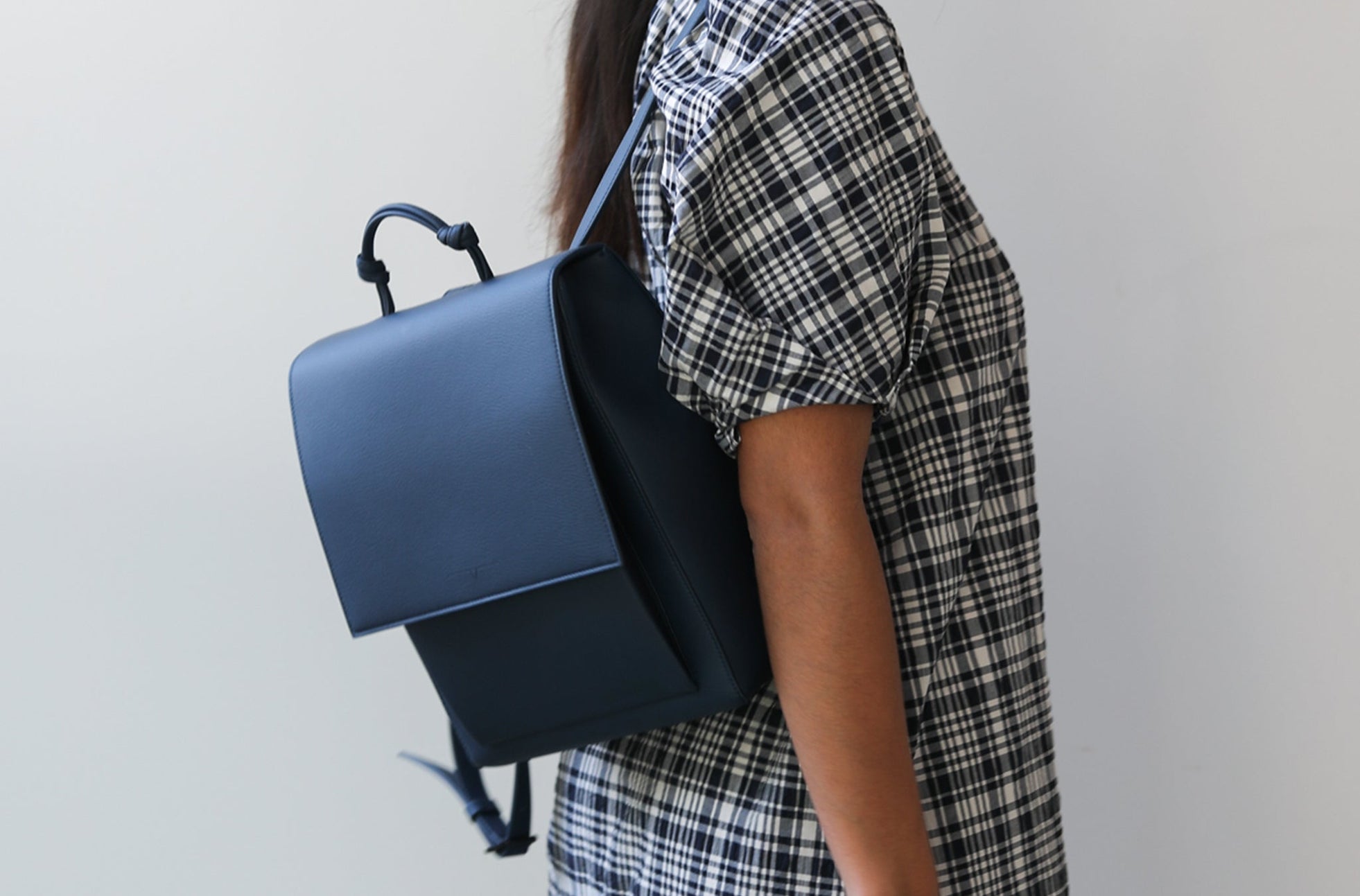The Small Backpack - Sample Sale in Technik in Denim image 2