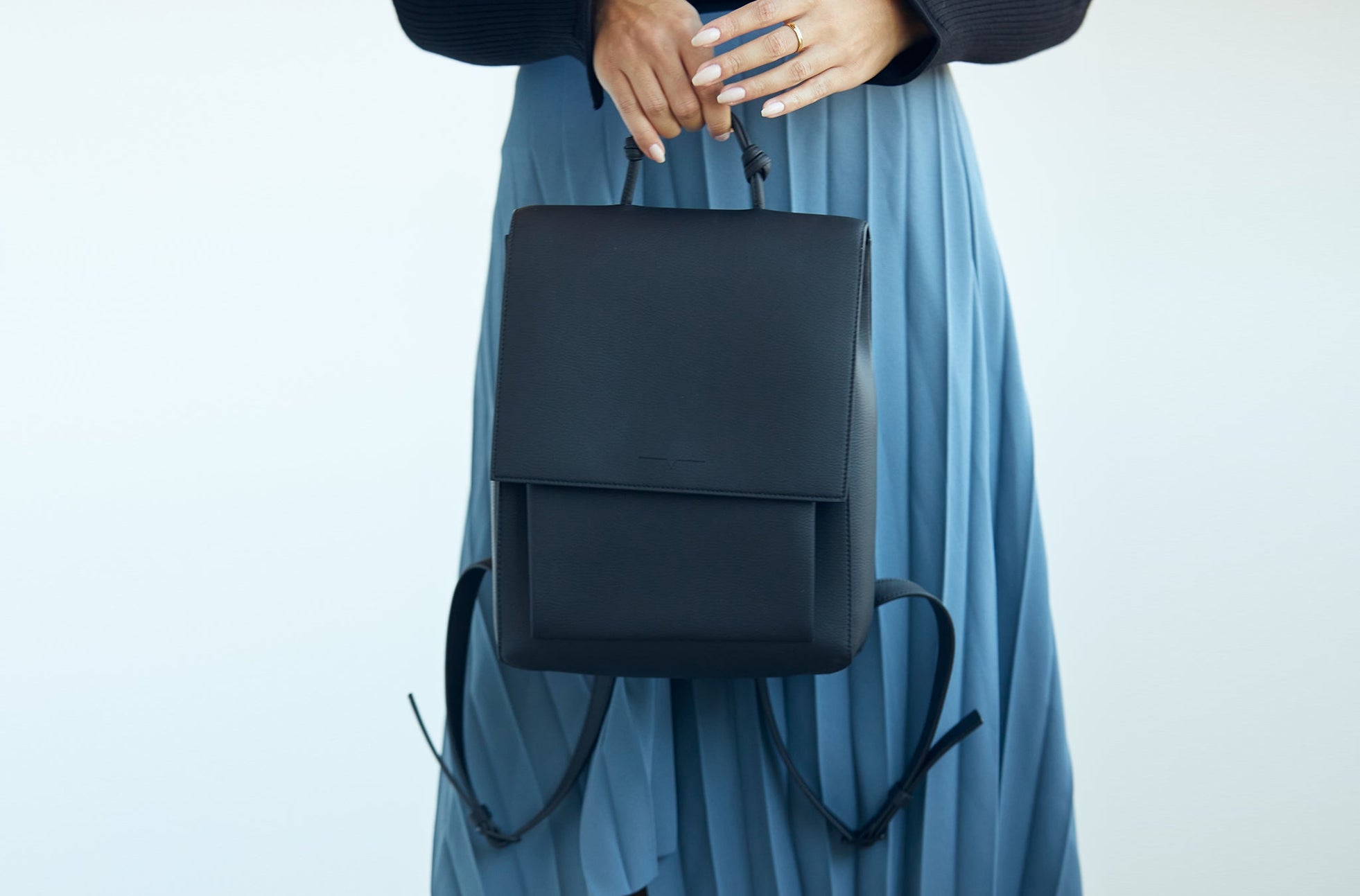 The Small Backpack - Sample Sale in Technik in Denim image 3