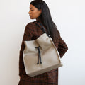 The Large Shopper - Sample Sale in Technik in Stone and Black image 2
