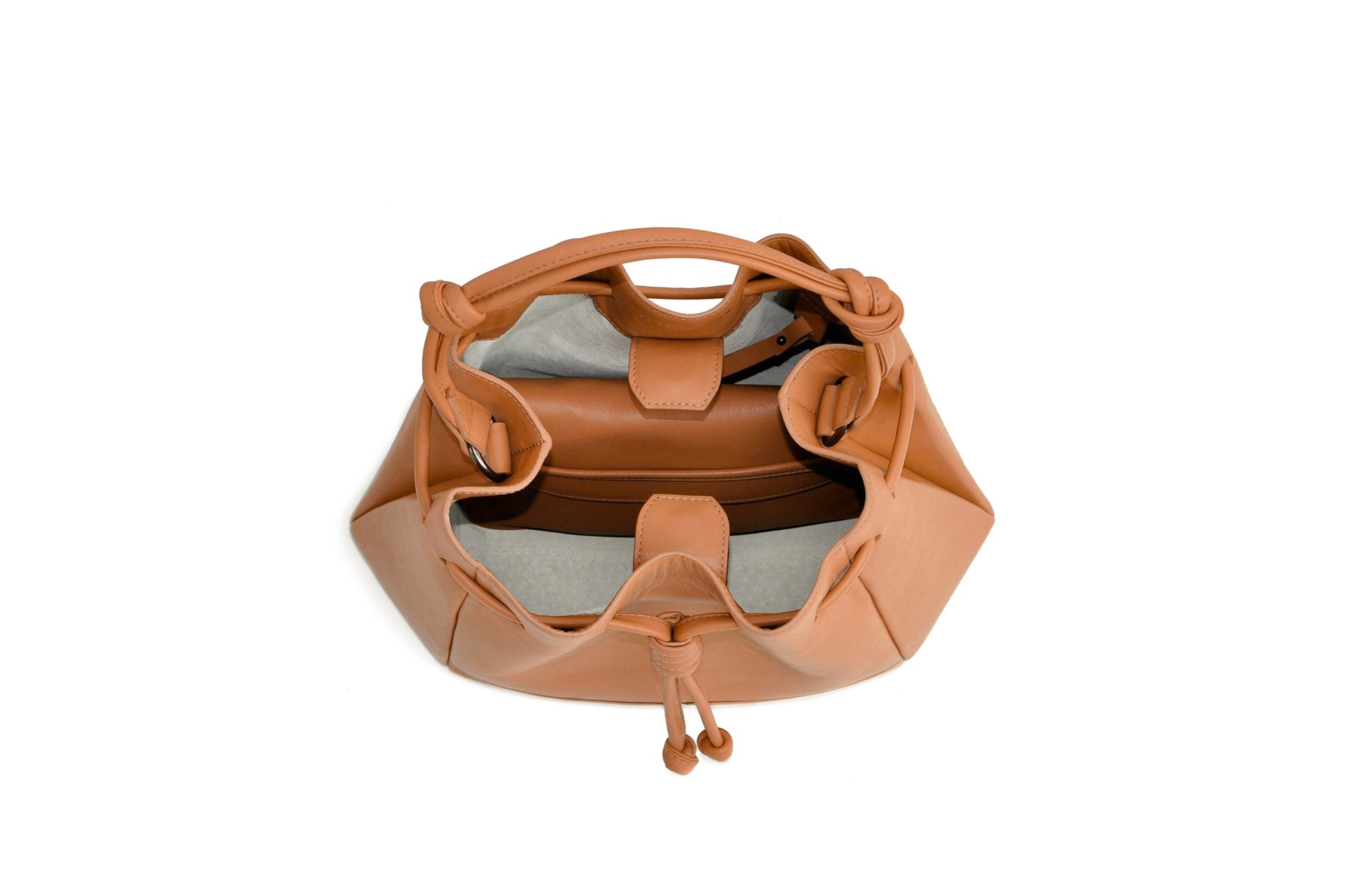 The Large Bucket Backpack in Technik-Leather in Caramel image 4