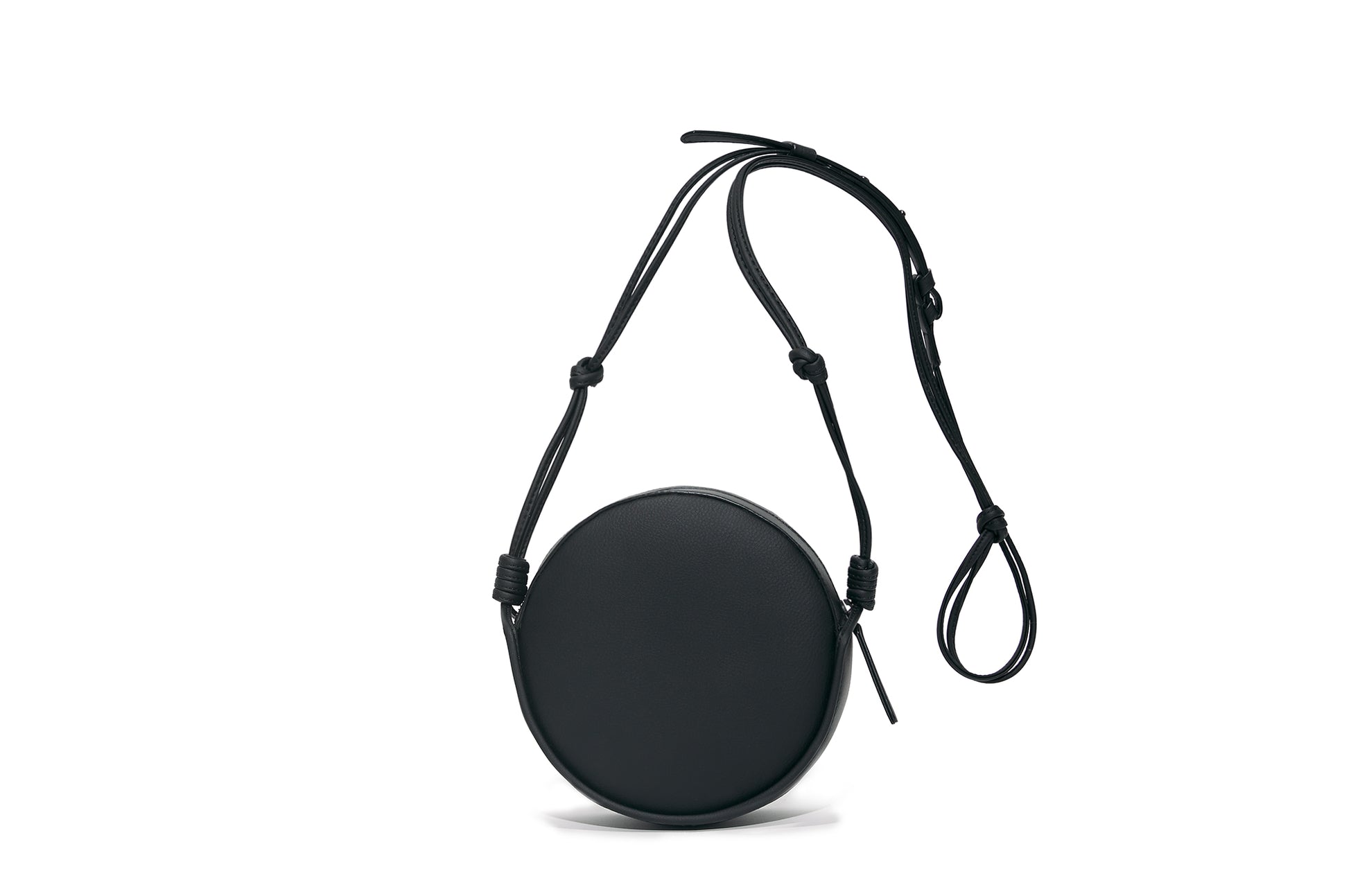 The Circle Crossbody in Banbū Leather in Black image 4
