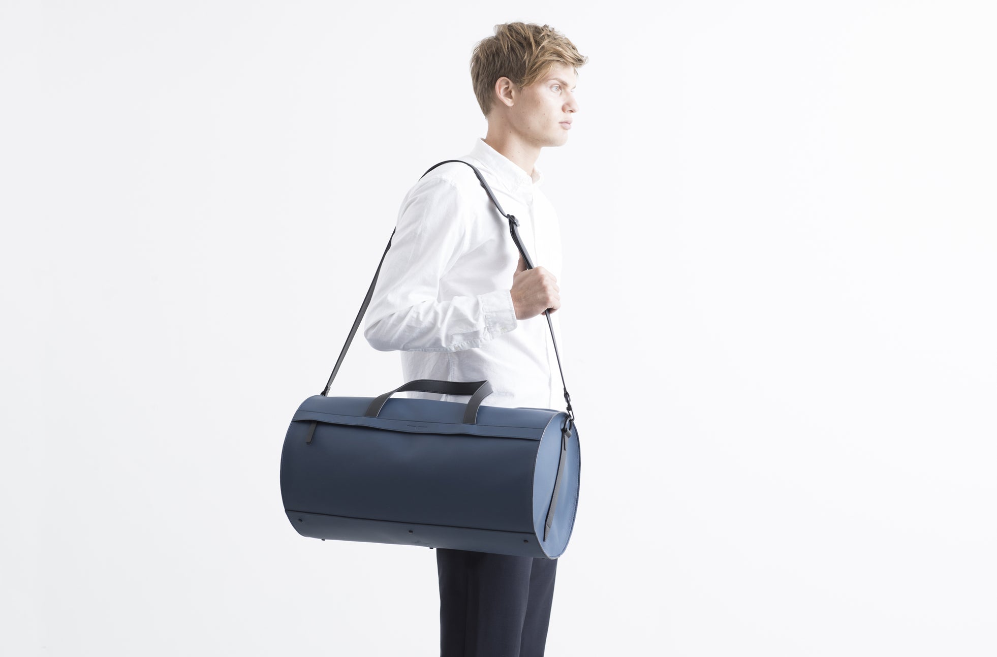 fb-feed in Technik in Denim and Black image 3