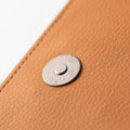 The Handheld in Technik-Leather in Caramel image 14