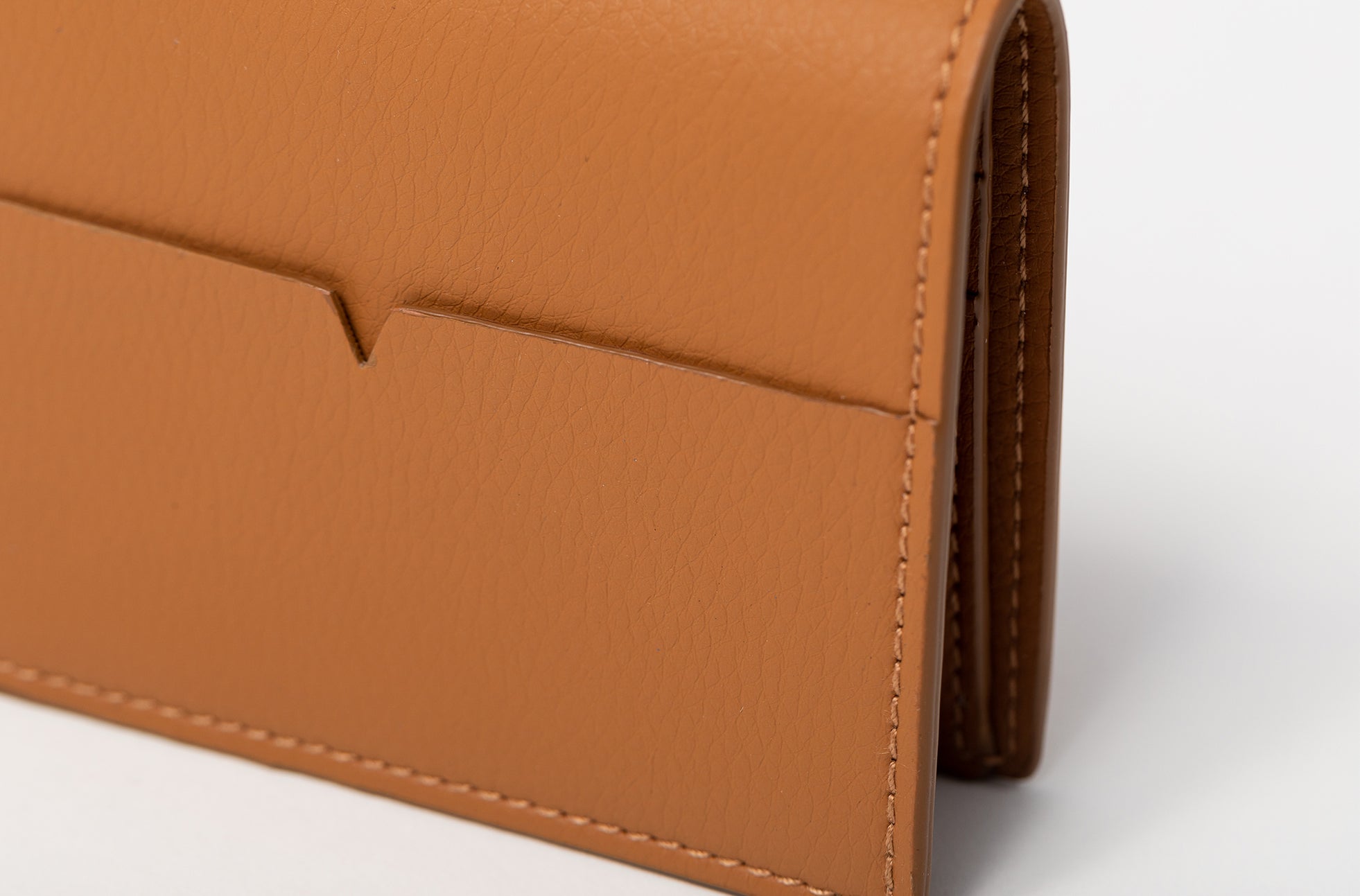 The Fold Wallet in Technik-Leather in Caramel image 7