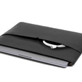 The MacBook Sleeve 13-inch in Technik-Leather in Black image 4