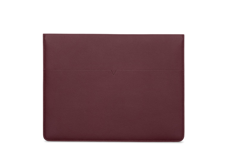 The MacBook Sleeve 13-inch - Technik-Leather in Burgundy