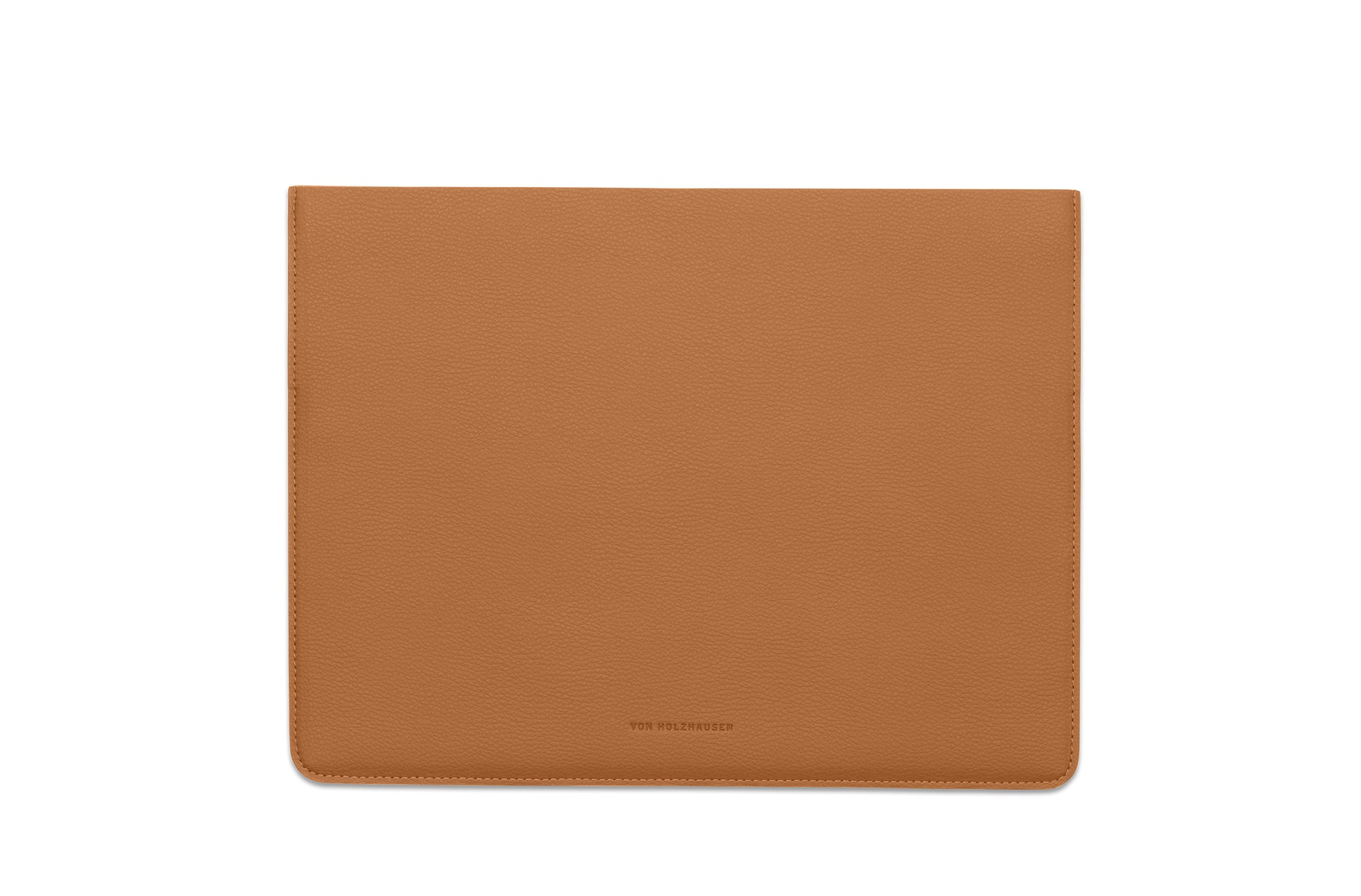The MacBook Sleeve 13-inch - Sample Sale in Technik in Caramel image 2
