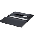 The MacBook Portfolio 13-inch in Technik-Leather in Black image 4