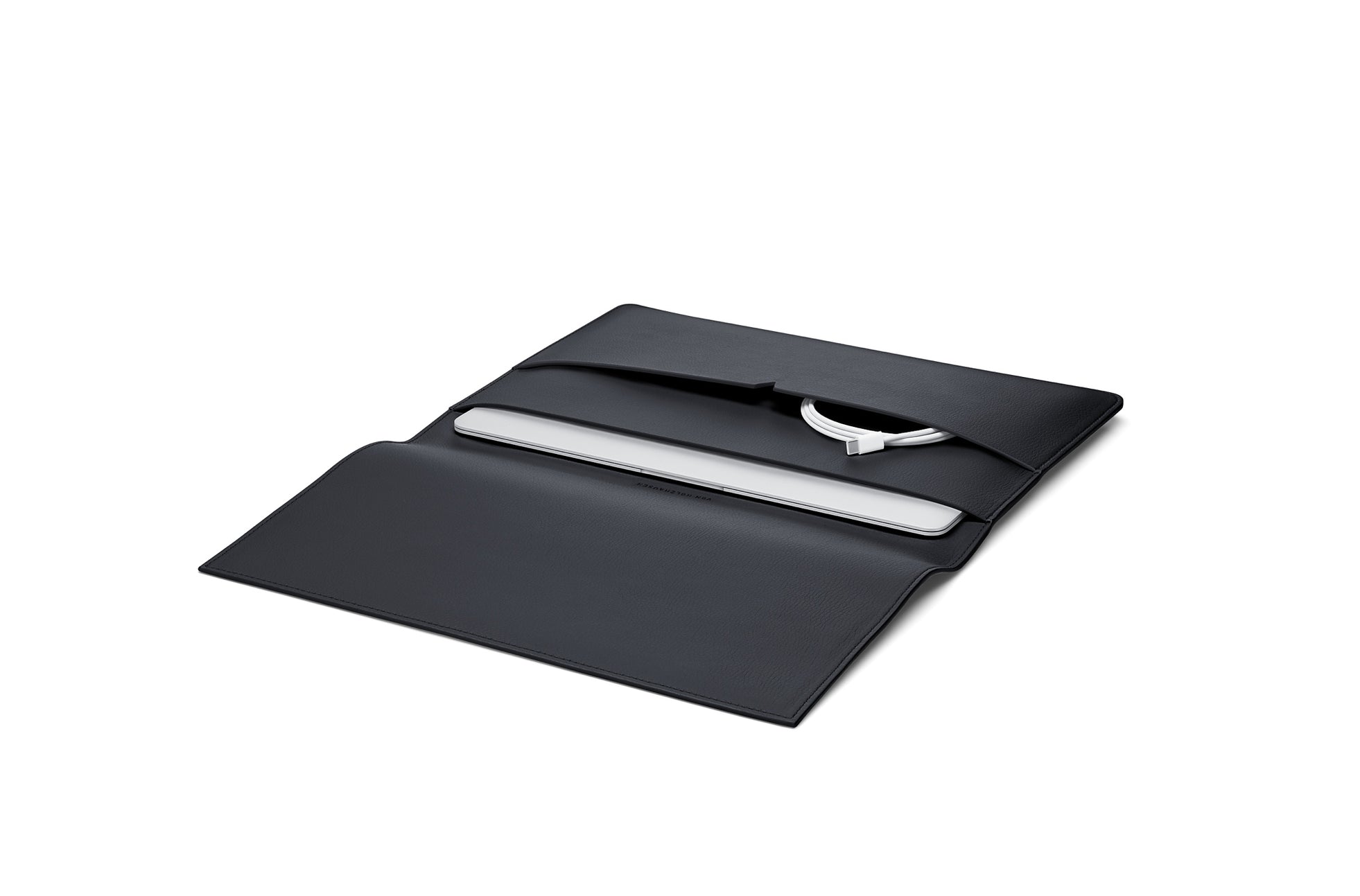 The MacBook Portfolio 13-inch in Technik in Black image 5
