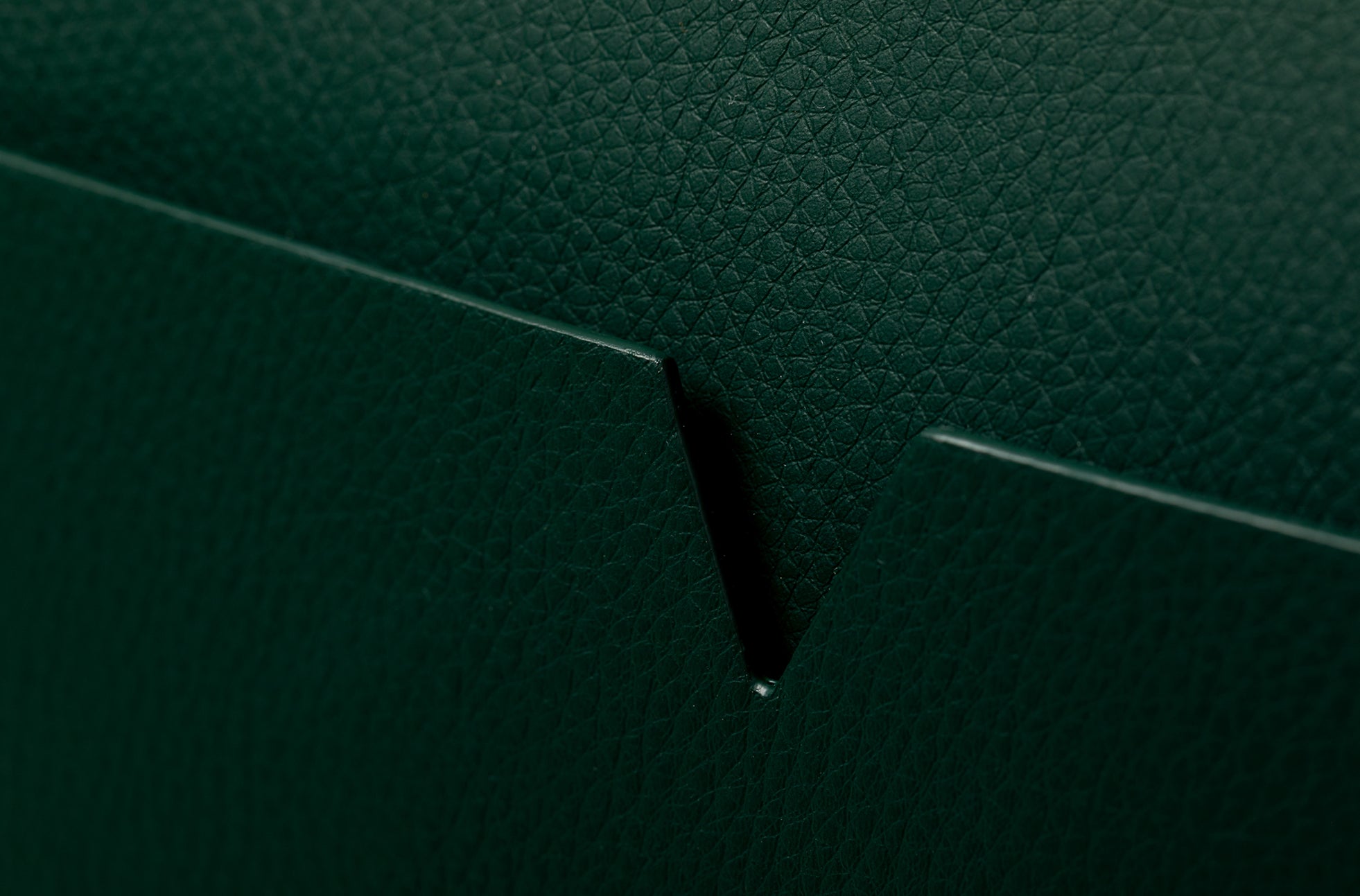 The Market Tote in Technik in Forest Green and Black image 7