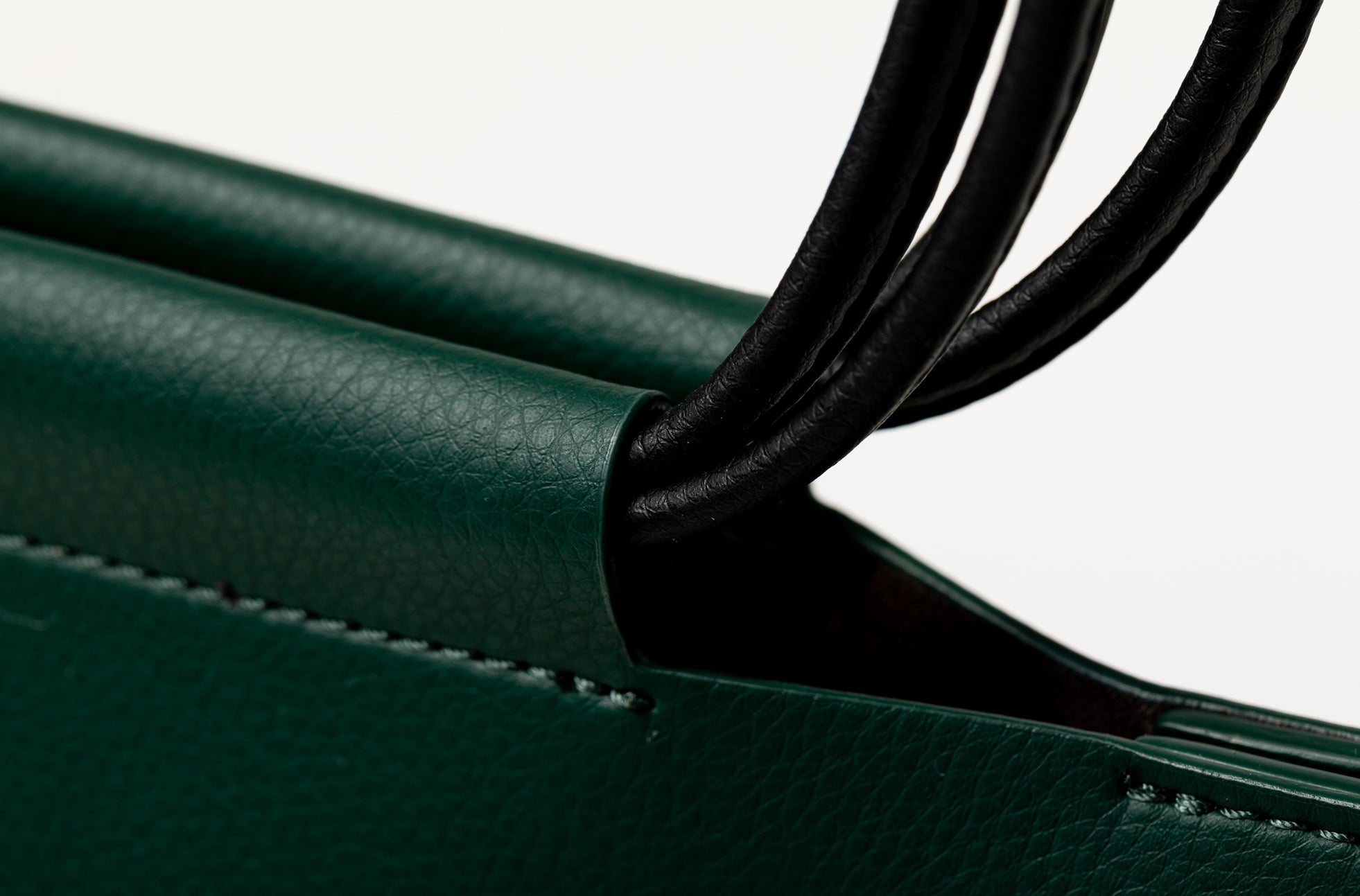 The Market Tote in Technik in Forest Green and Black image 8