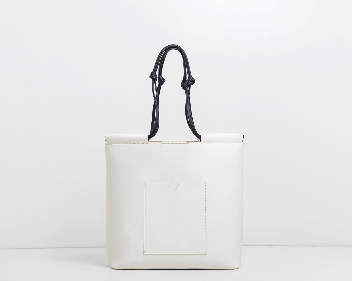 The Market Tote - Sample Sale in Technik in White and Black image 14