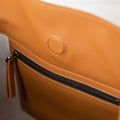 The Medium Shopper in Technik-Leather in Caramel image 6