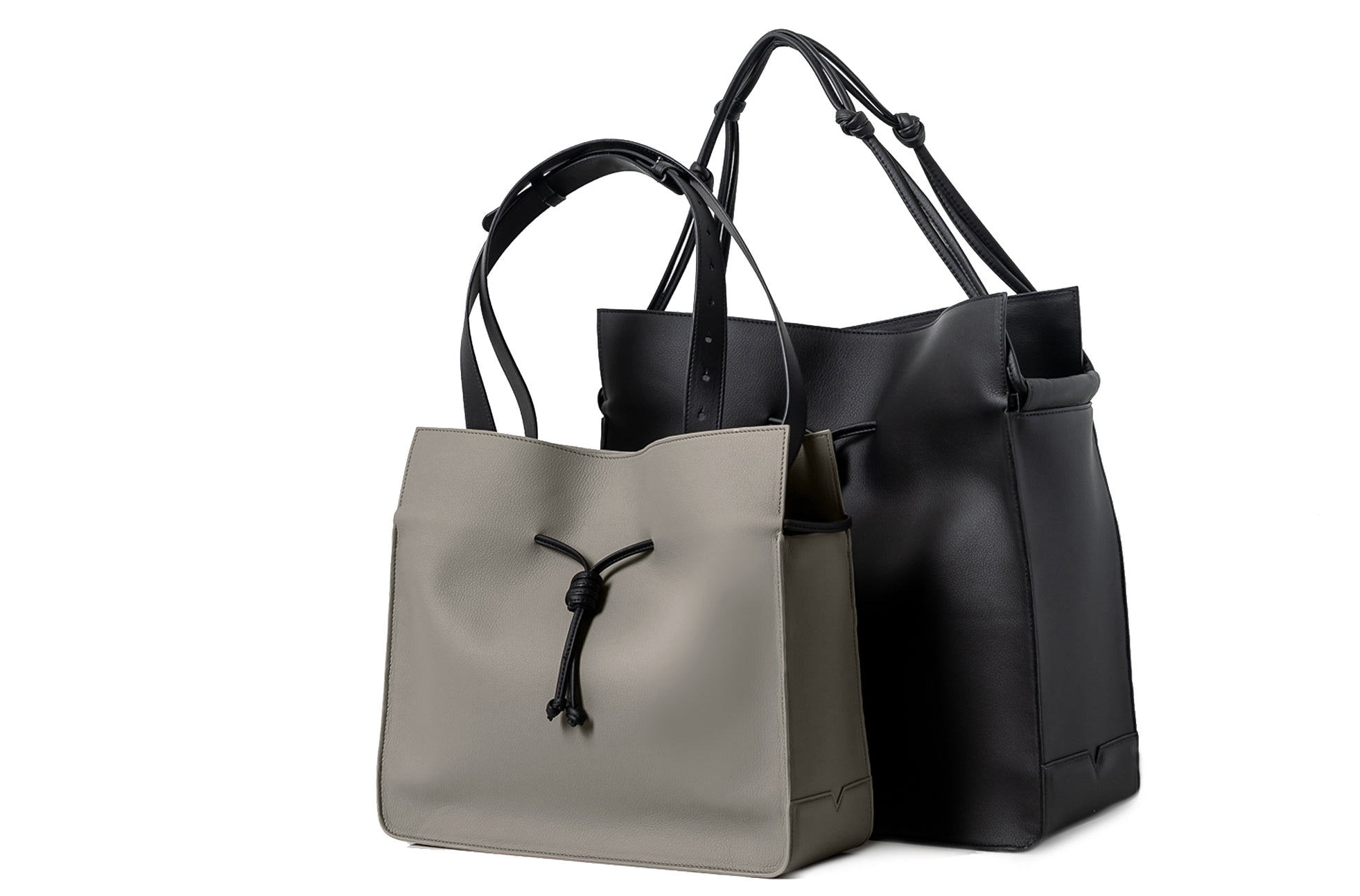 The Medium Shopper in Technik-Leather in Stone and Black image 5