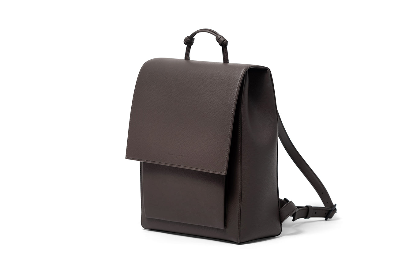 The Small Backpack - Sample Sale in Technik in Taupe image 4