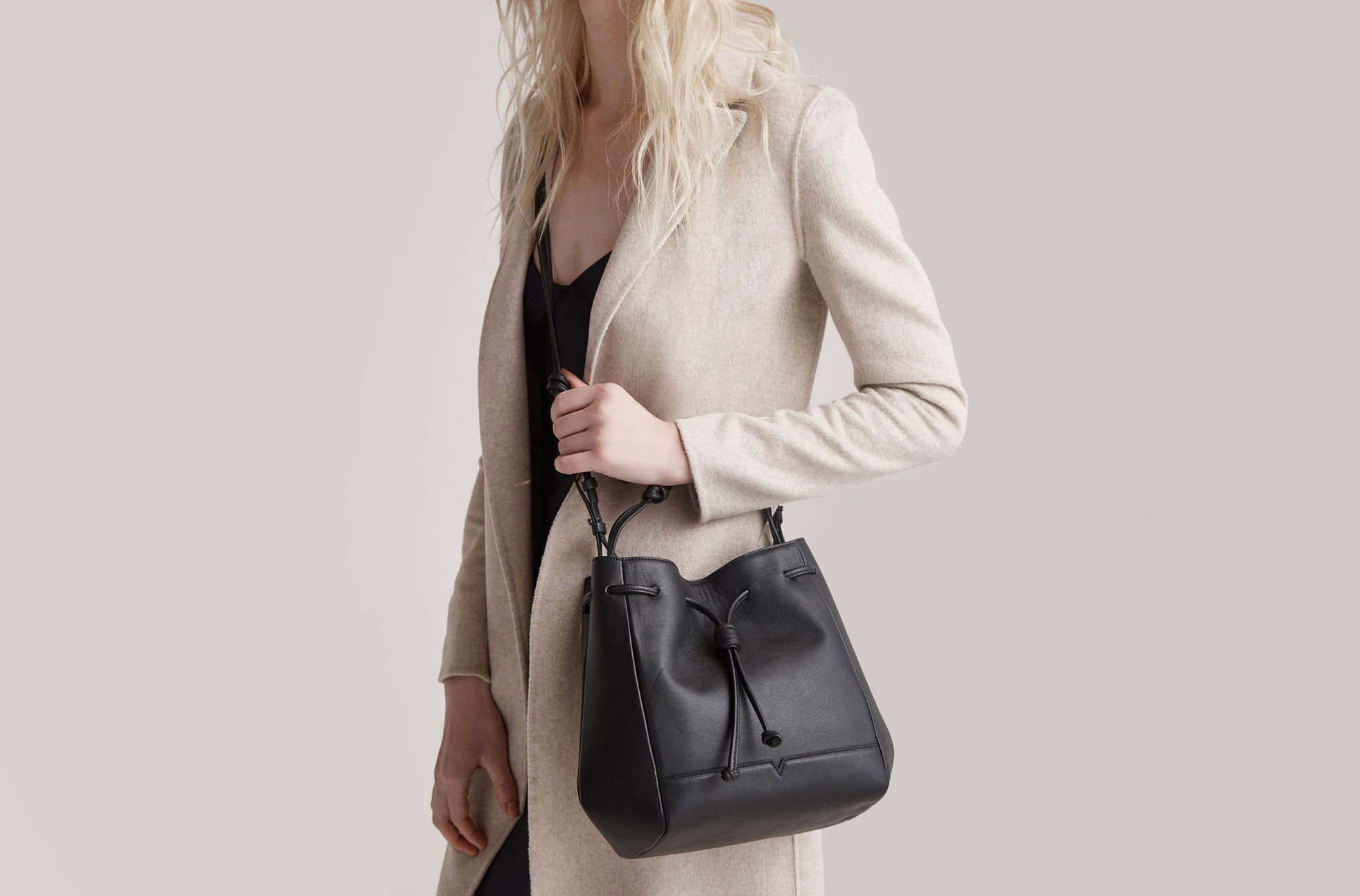 Fashionable Mini Women's Handheld & Crossbody Bucket Bag