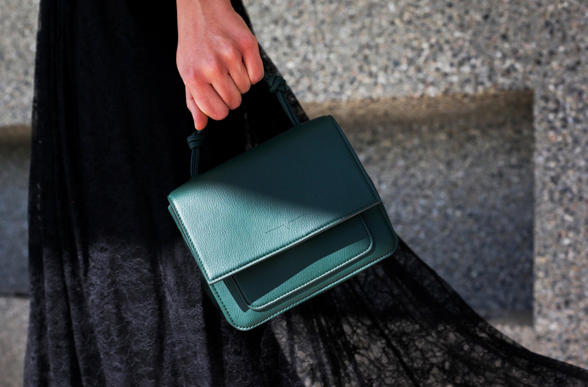 The Mini Handheld in Technik in Forest Green image 2