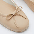 The Ballet Flat in Banbū Leather in Latte image 9