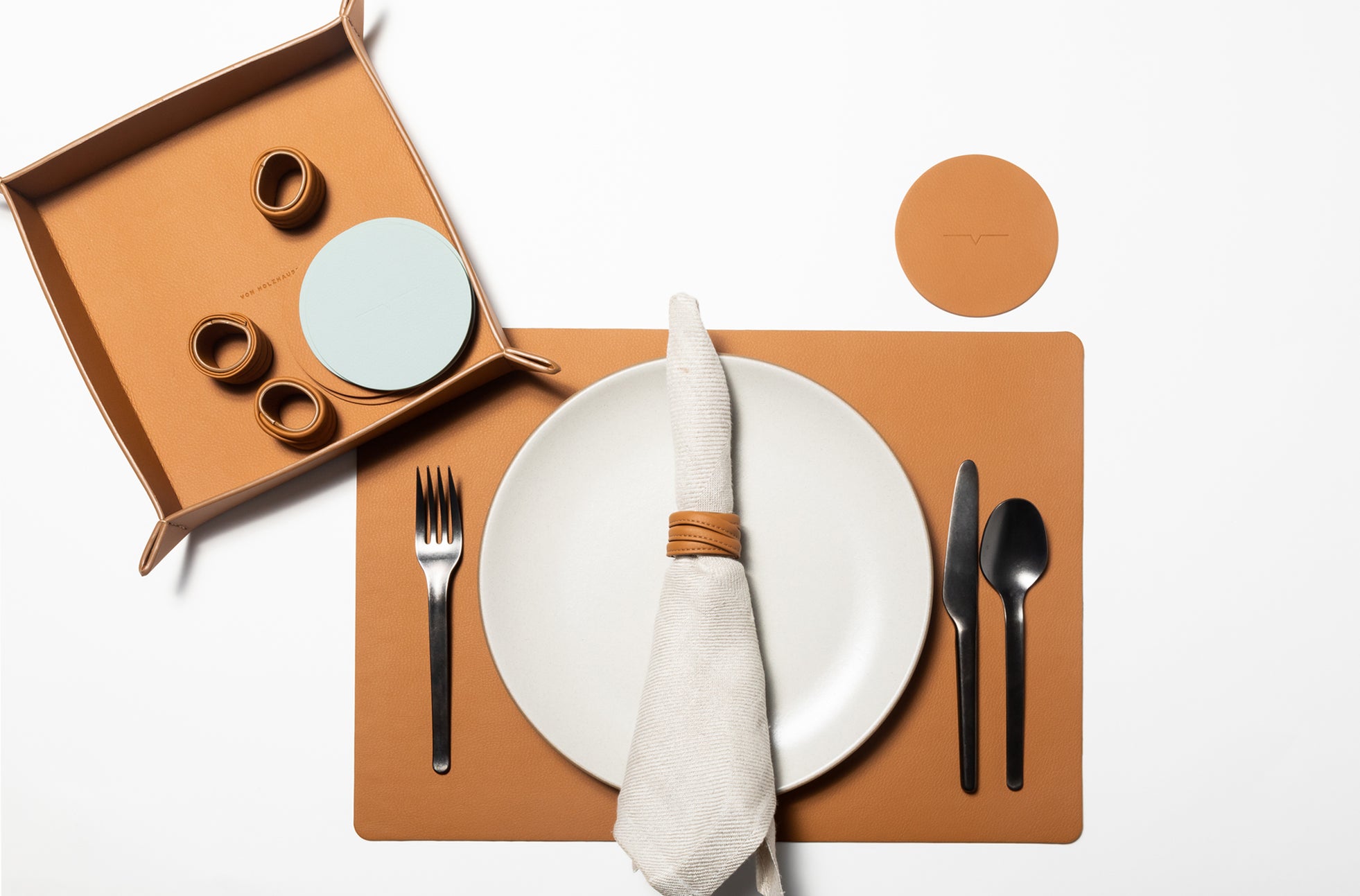 The Placemat Set - Sample Sale in Technik-Leather in Caramel & Sea image 4