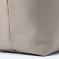 The Reversible Tote - Sample Sale in Technik in Stone / Fog image 8