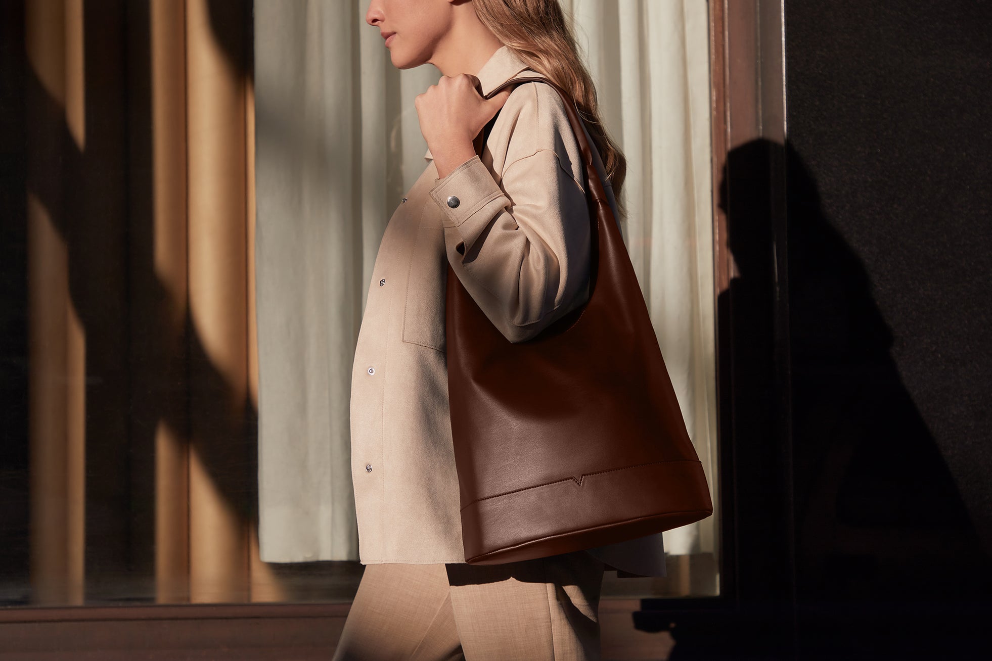 The Knotted Hobo in Banbū in Carob image 2