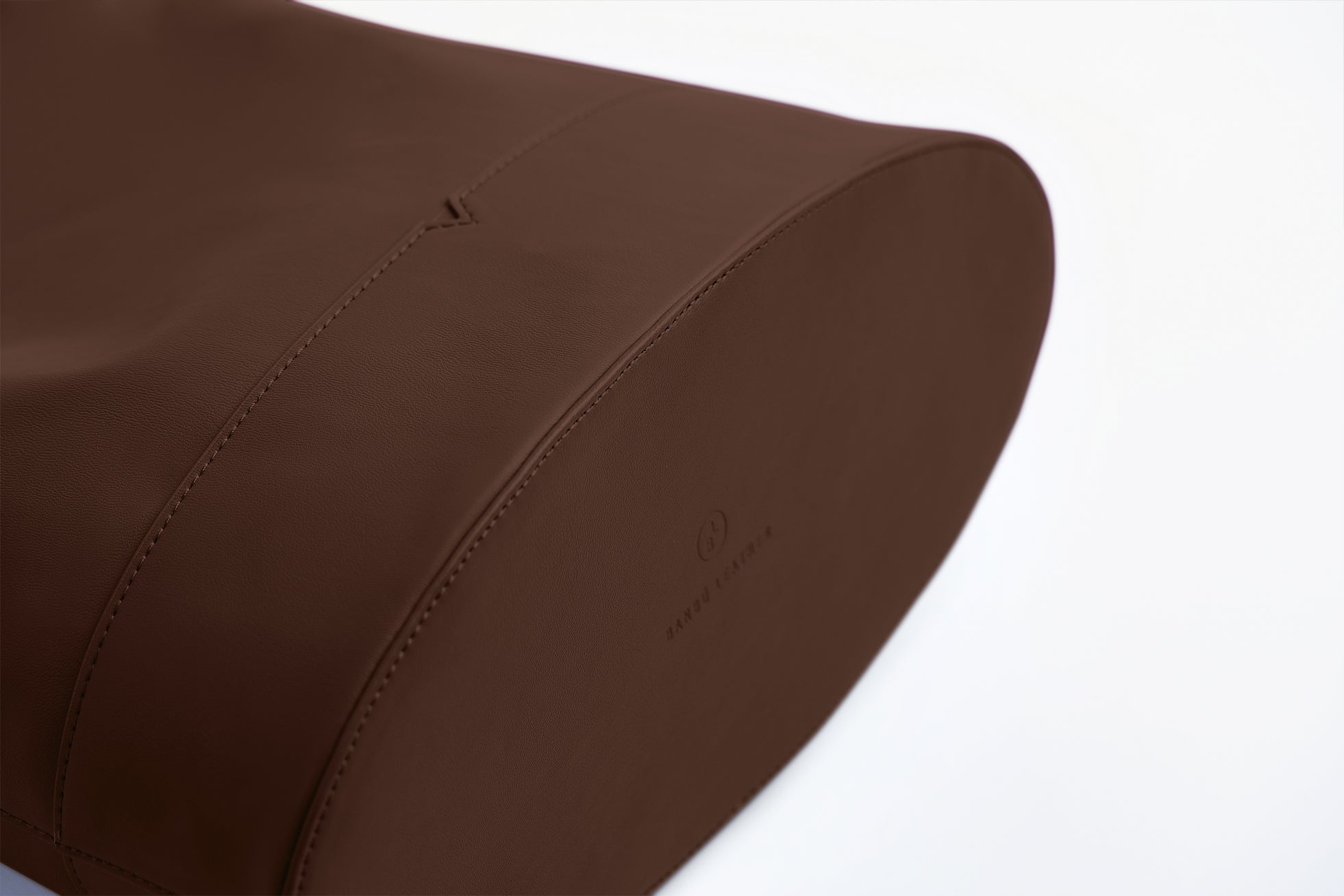 The Knotted Hobo in Banbū in Carob image 9