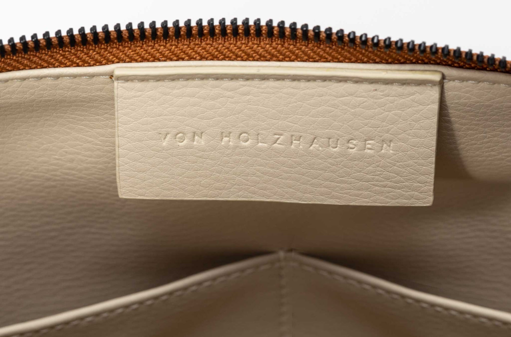 The Catch-All Pouch in Technik in Caramel image 8