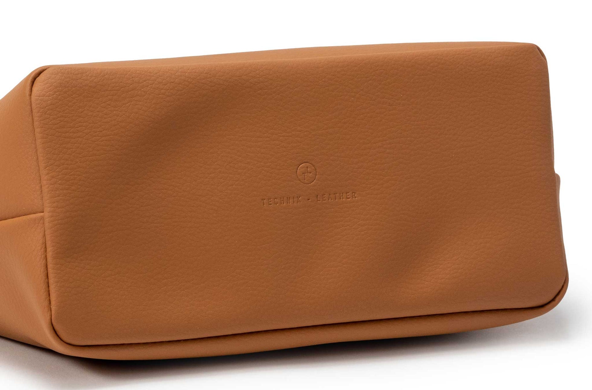 The Catch-All Pouch in Technik in Caramel image 11