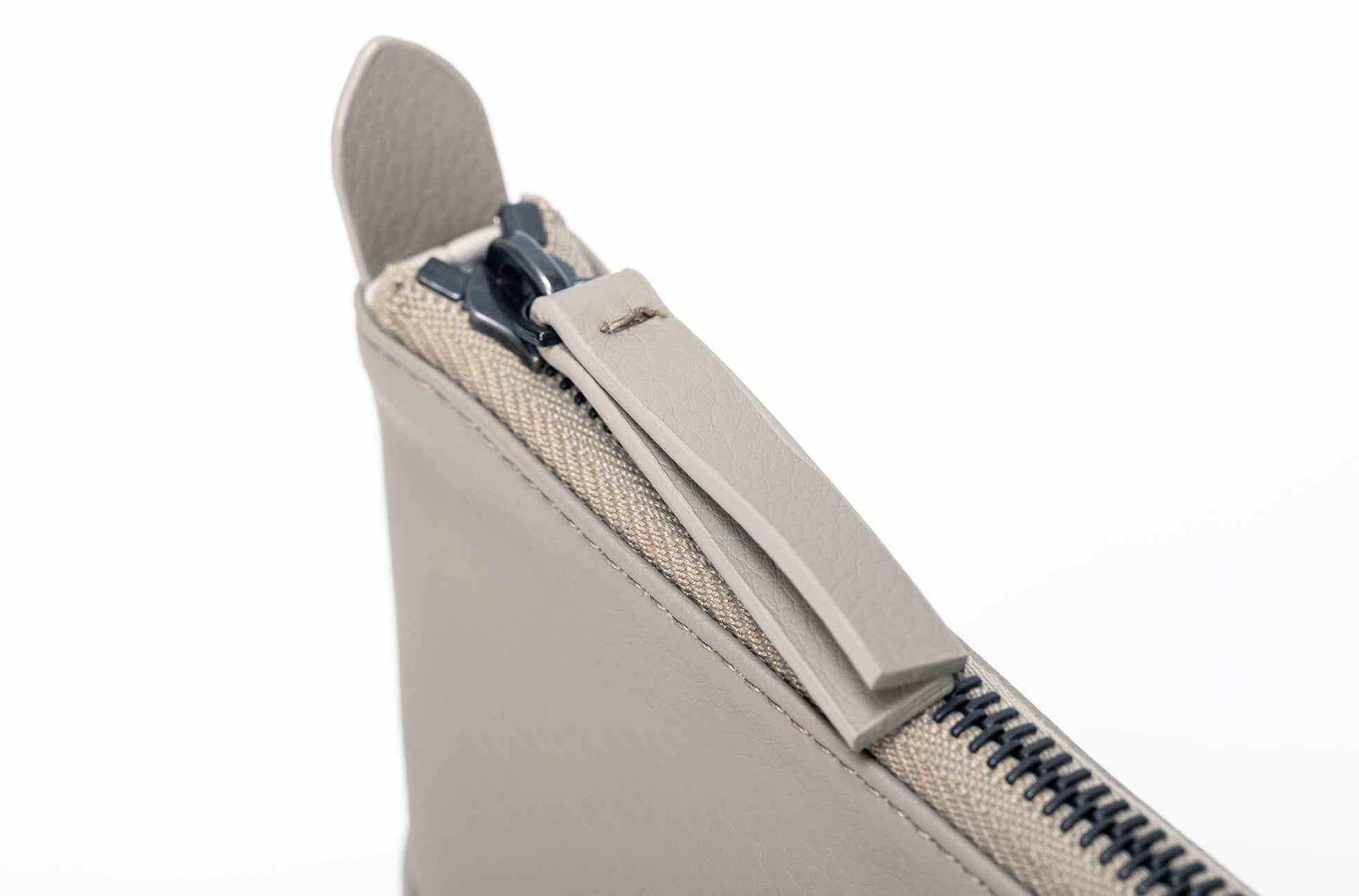 The Catch-All Pouch in Technik in Stone image 6