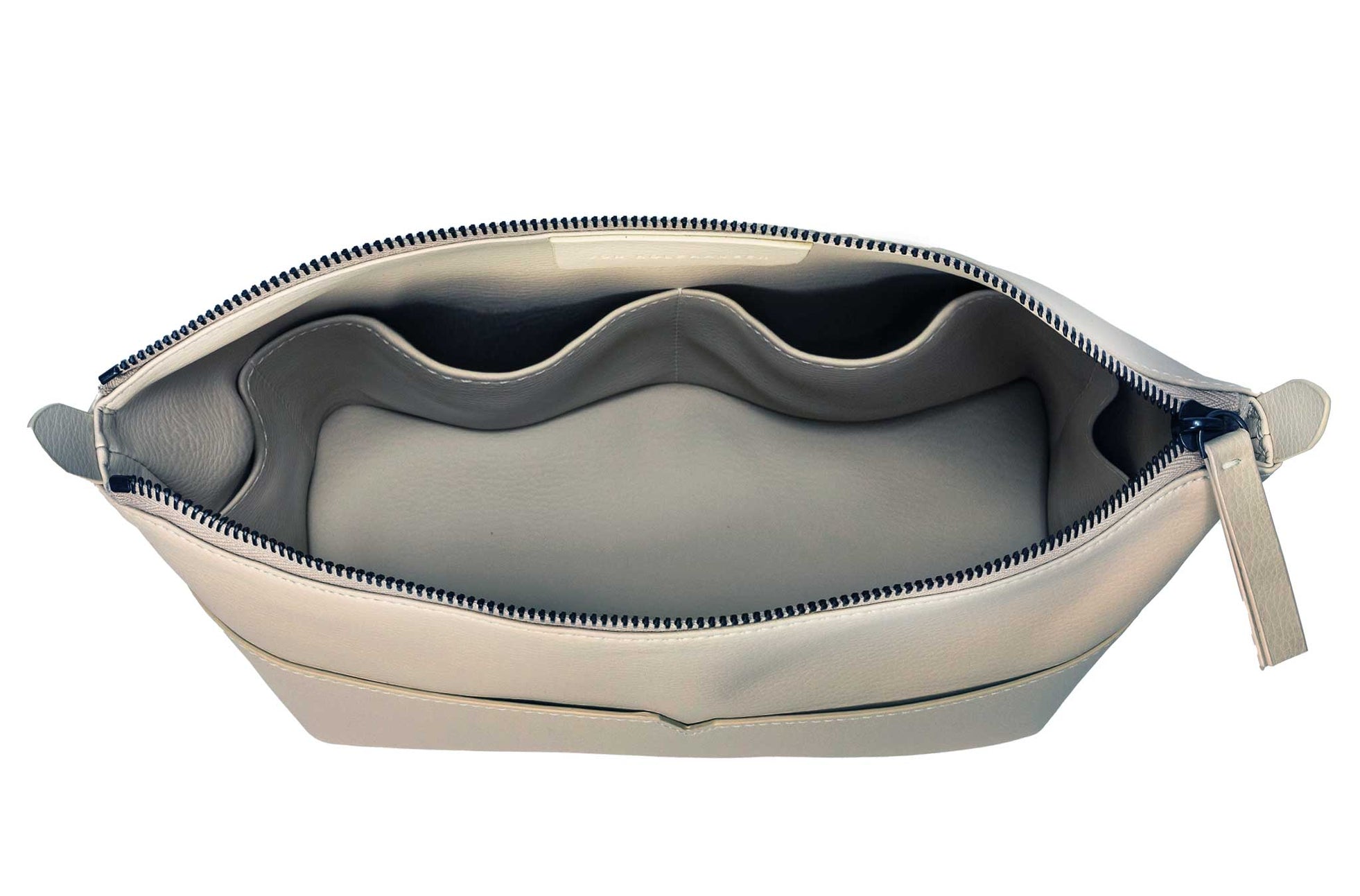 The Catch-All Pouch in Technik in Stone image 9