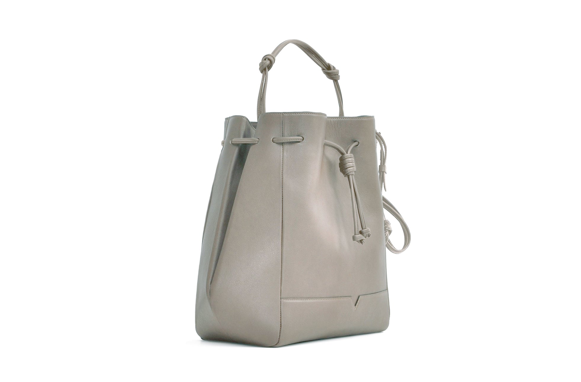 The Large Bucket Backpack in Technik in Stone image 4