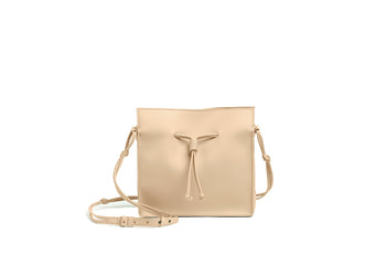 The Small Shopper is a versatile, hands-free design that can be worn as a shoulder bag or a crossbody.