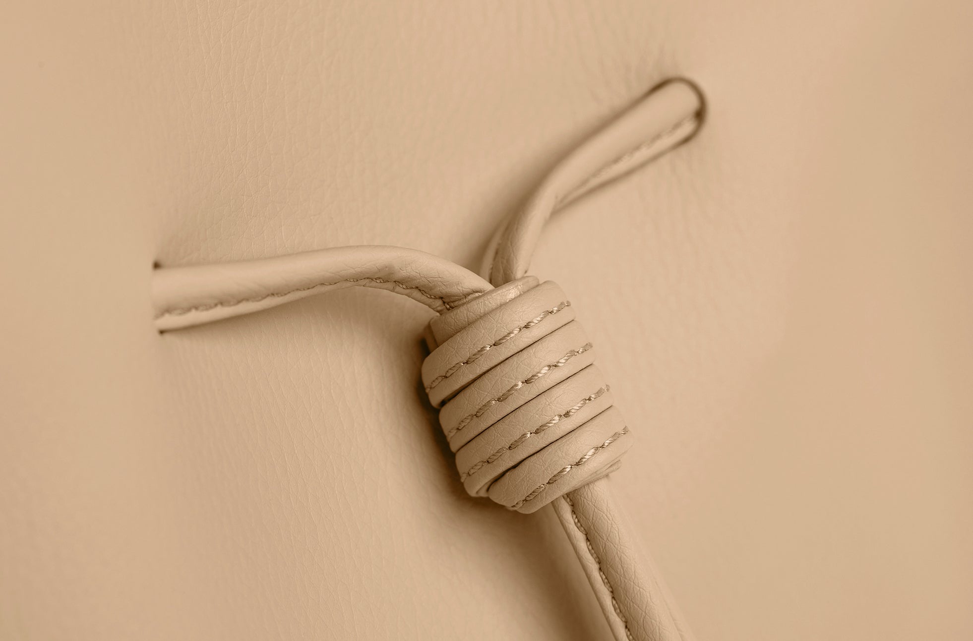 The Small Shopper in Technik in Sand image 