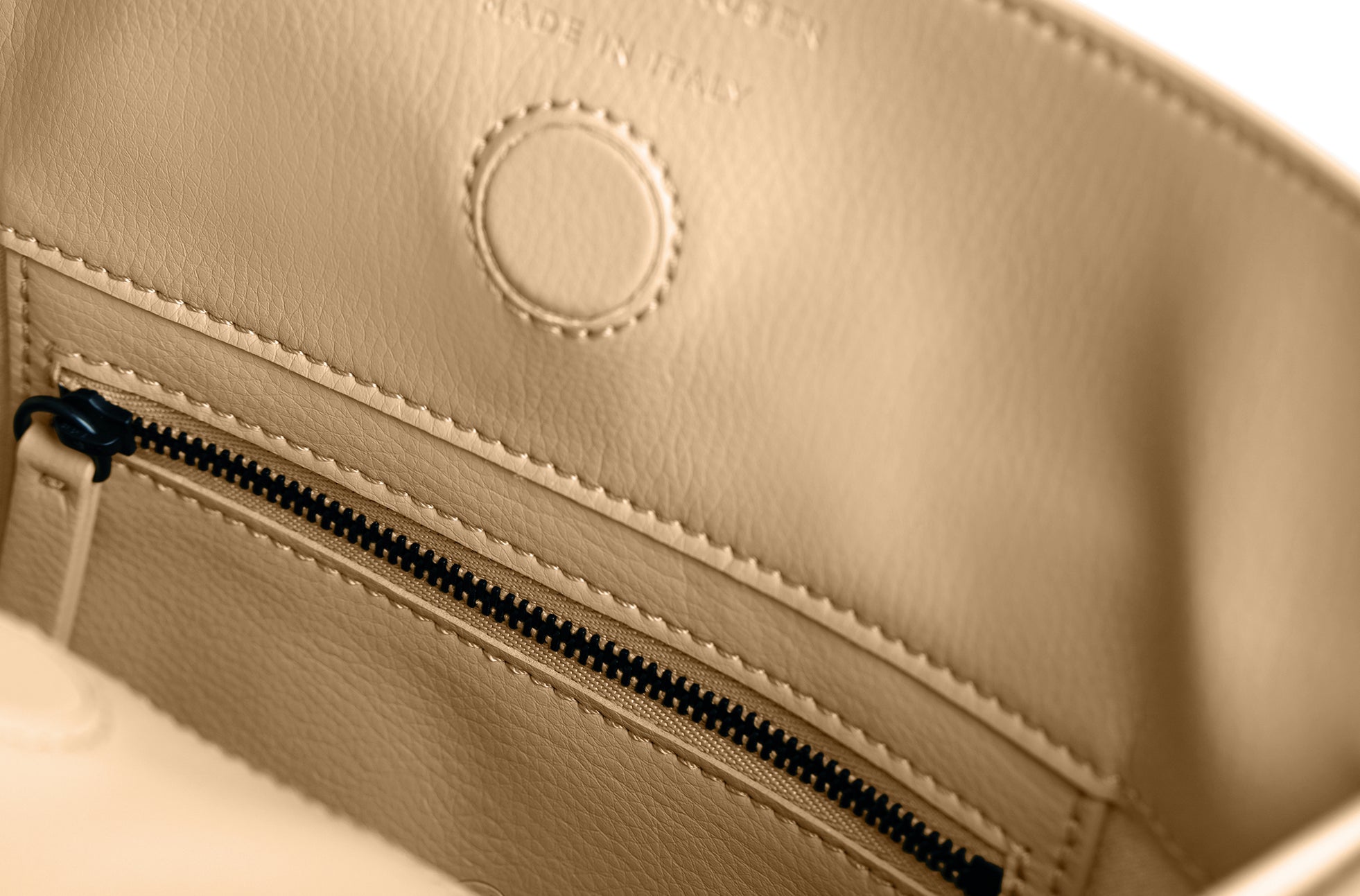 The Small Shopper in Technik in Sand image 