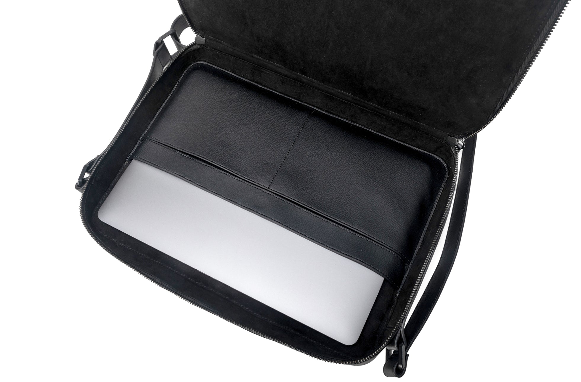 The Tech Messenger Bag in Technik in Black image 7