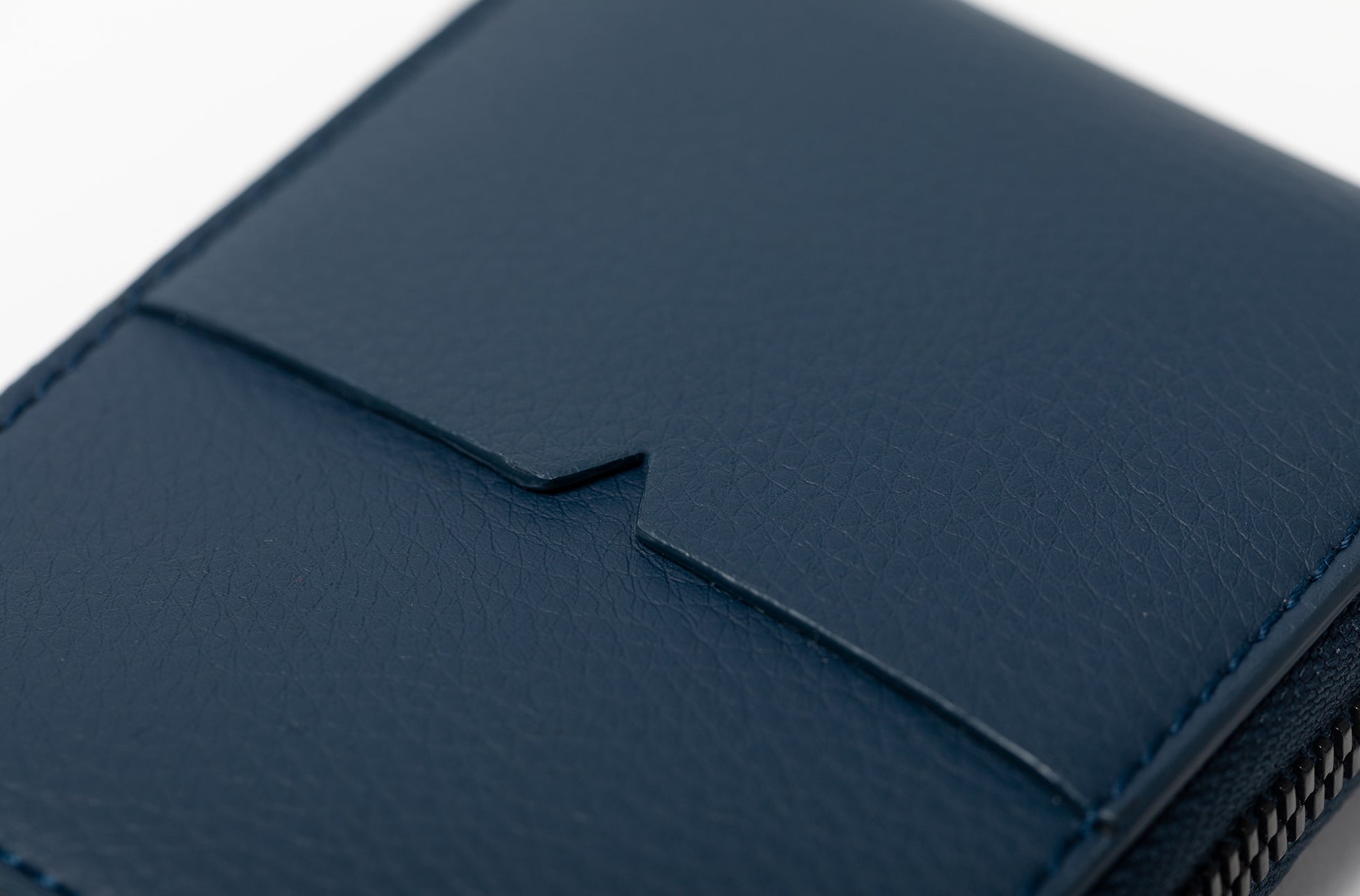 The Zip-Around Wallet in Technik-Leather in Denim image 11