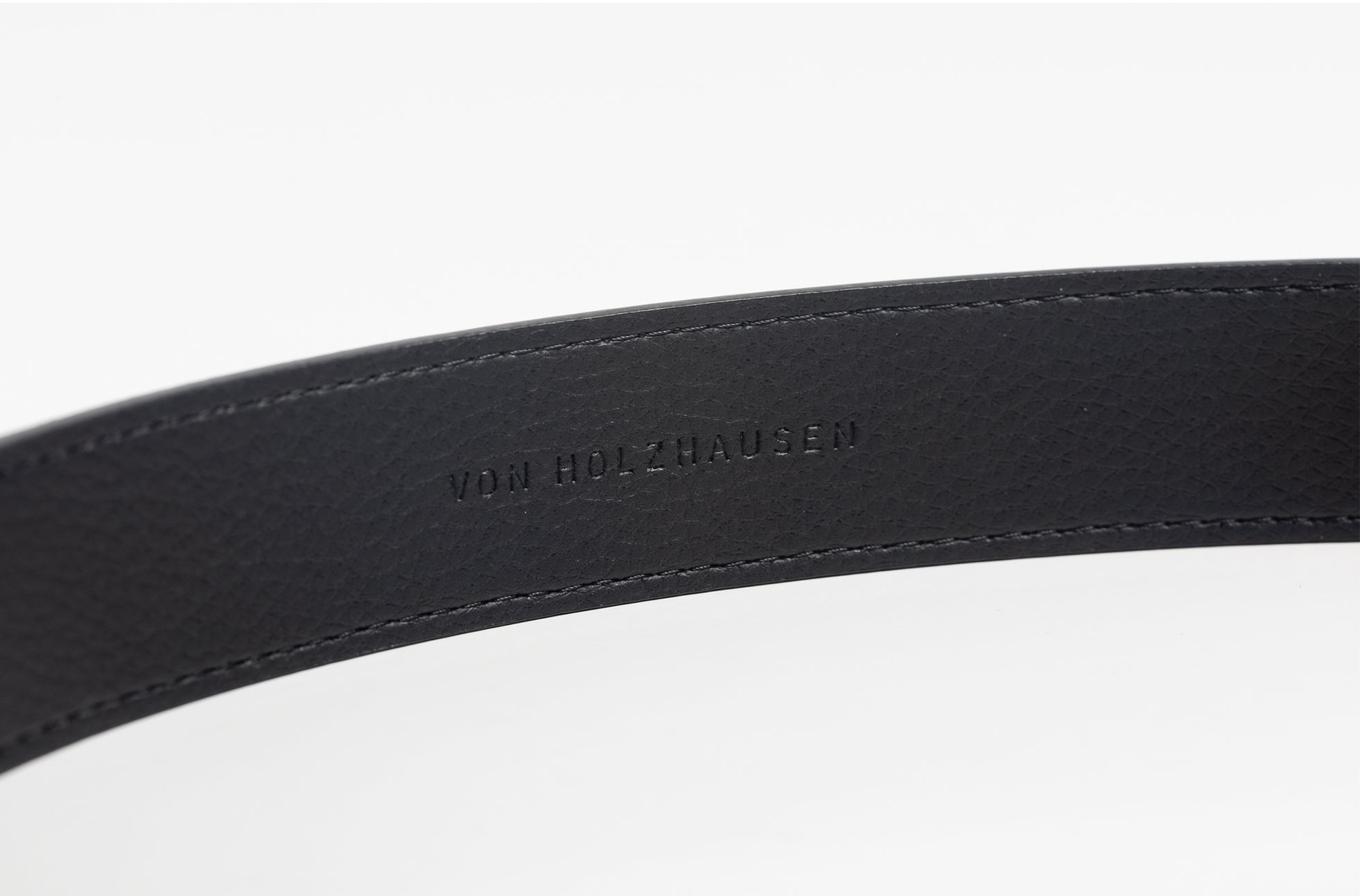 The Belt - Sample Sale in Technik in Black image 6