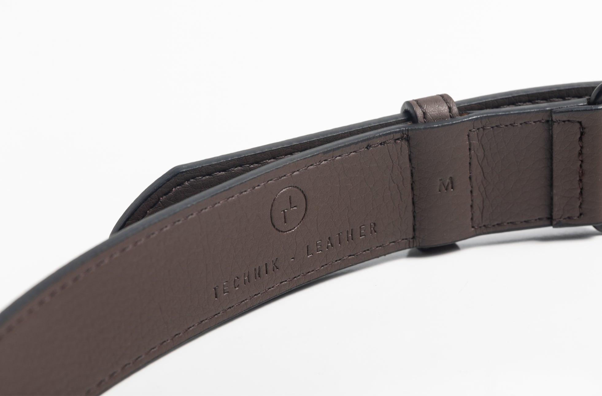 The Women's Belt in Technik-Leather in Taupe image 9