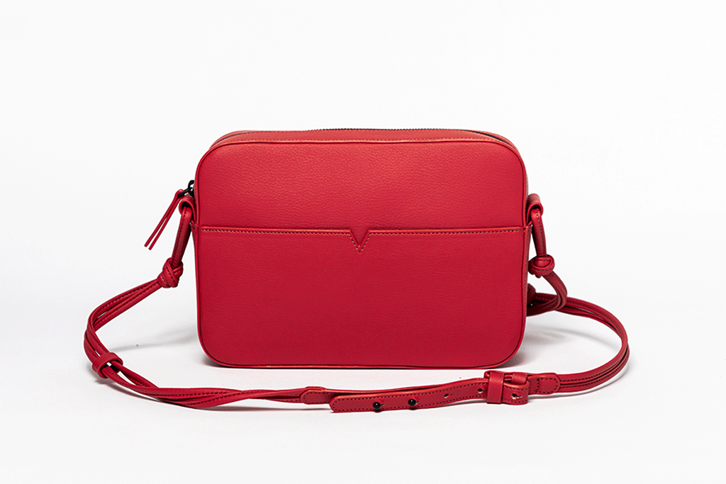 The Zipper Crossbody in Technik 2.0 in Cherry image 8