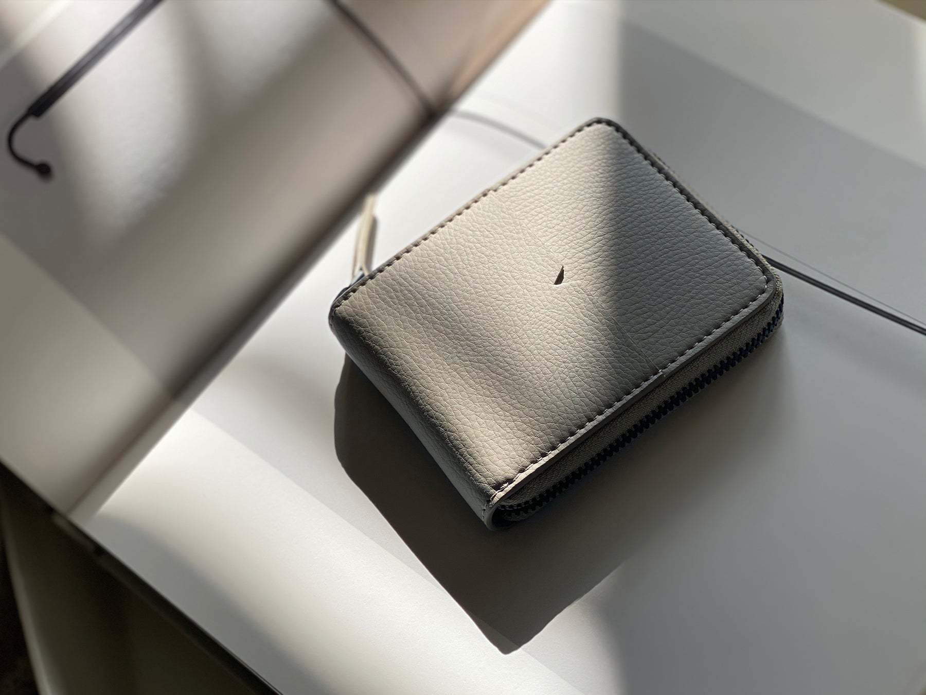 The Zip-Around Wallet in Technik-Leather in Stone image 13