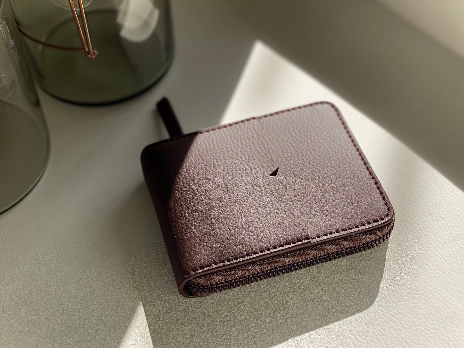 The Zip-Around Wallet in Technik-Leather in Taupe image 13
