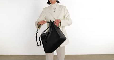 The Large Shopper - Sample Sale in Technik in Taupe + Black video 16