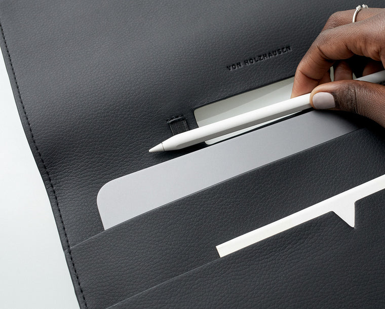 The iPad Portfolio 11-inch - Technik in Black